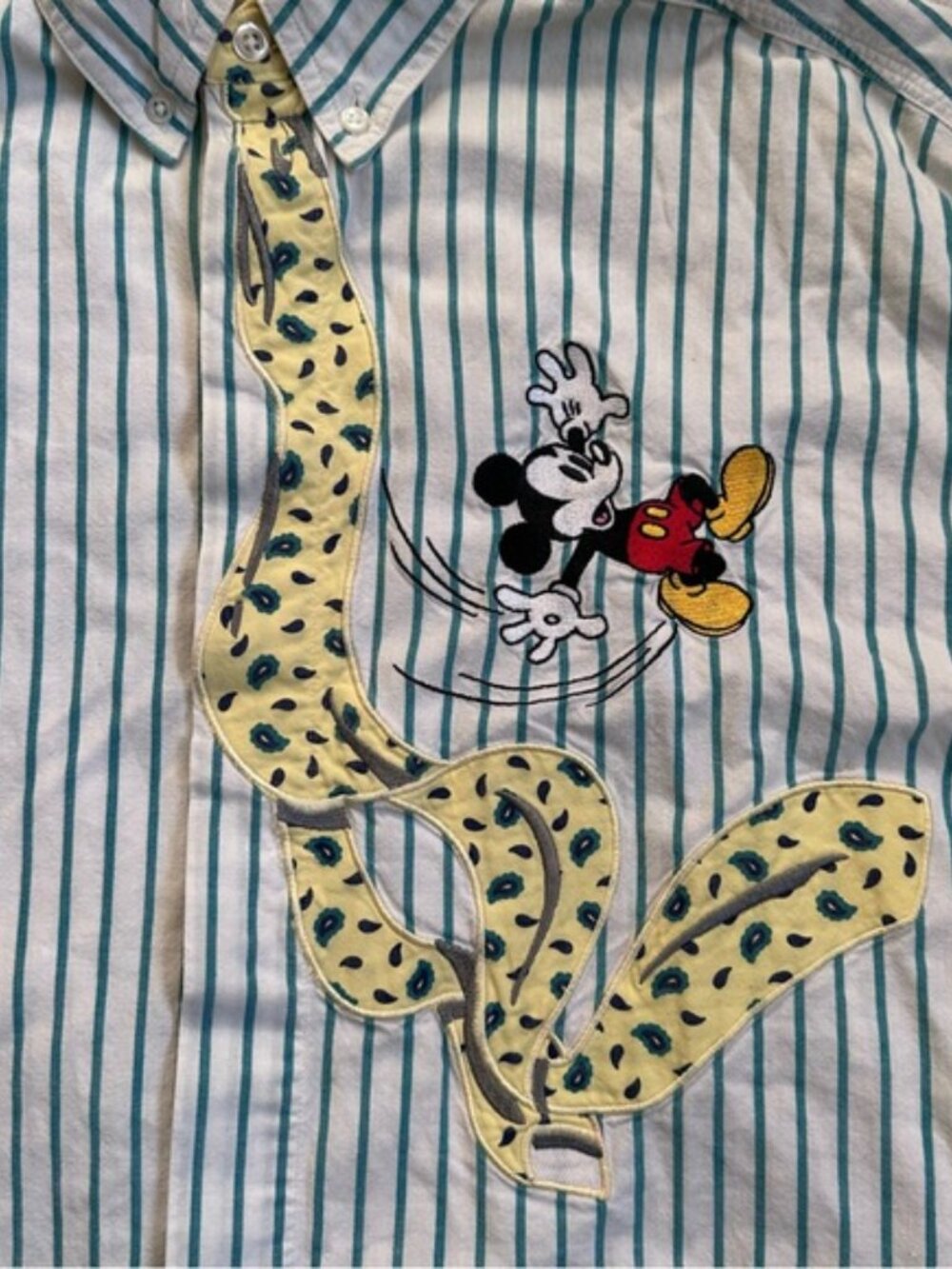 Disney | Vintage Y2K Mickey Mouse Embroidered Tie Front Button Top | Size Large - Picture 6 of 9